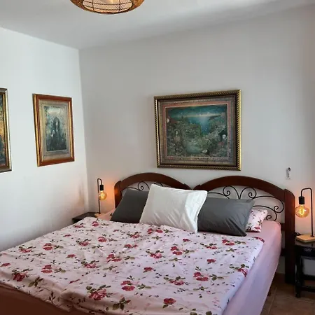 Im Herzen Von Puerto Del Carmen By Interhome