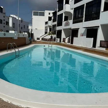 Im Herzen Von Puerto Del Carmen By Interhome Daire *