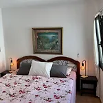 Im Herzen Von Puerto Del Carmen By Interhome تياس